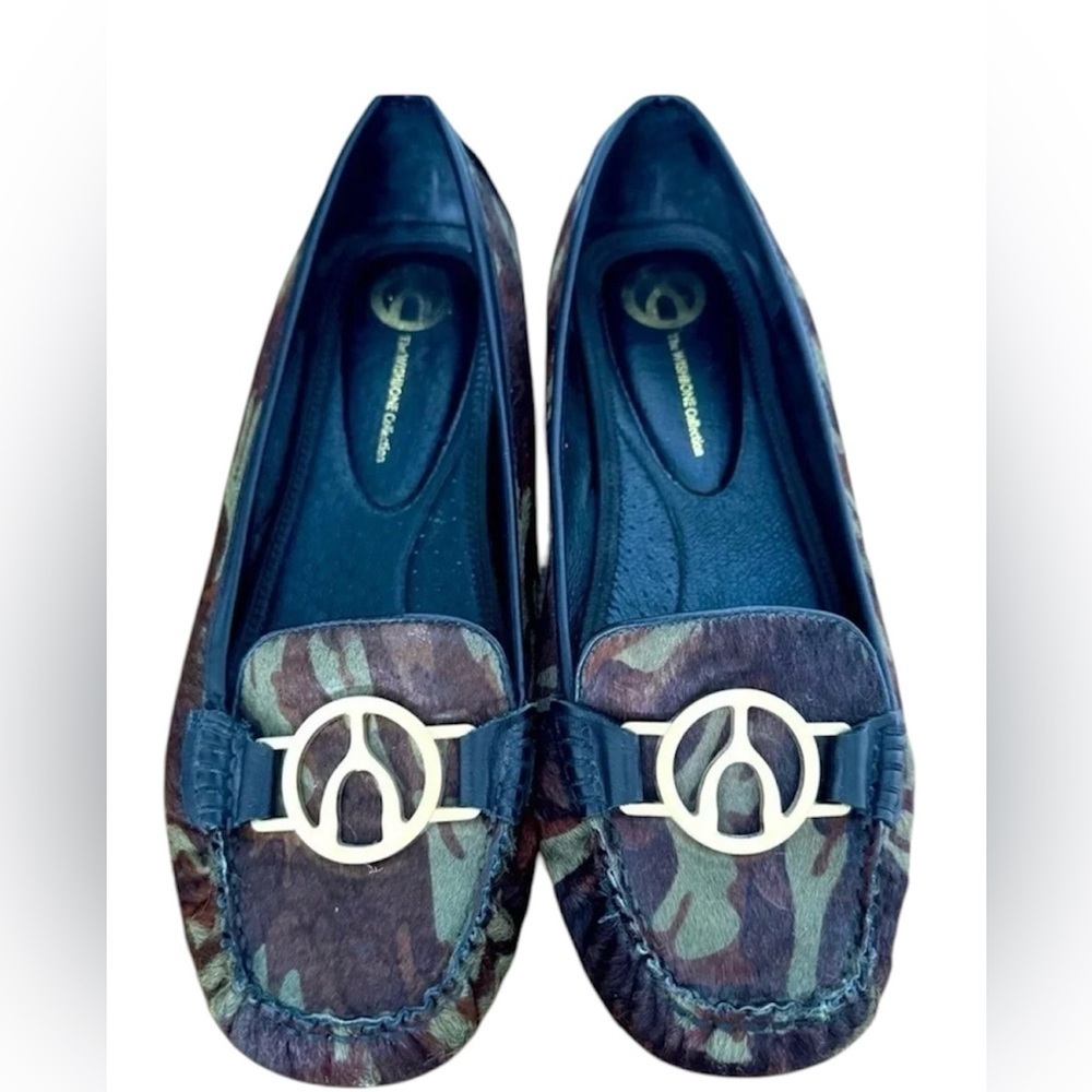 The Wishbone Collection army loafer moccasin pony hair leather office camo 9.5